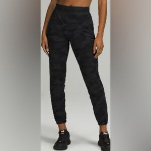 Lululemon Adapted State High-Rise
Jogger *Full Length Camouflage Pants